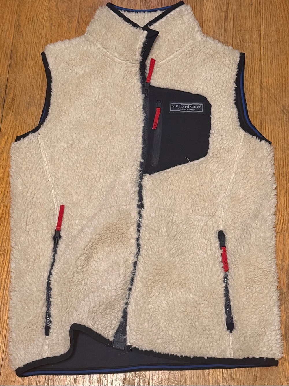 Vineyard Vines Cream Sherpa Vest with Navy youth large